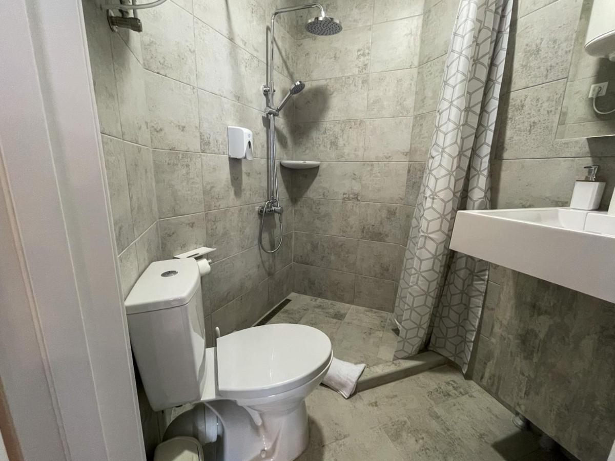 Myfreedom Апартаменти Метро Берестейська Kiev Exteriör bild
